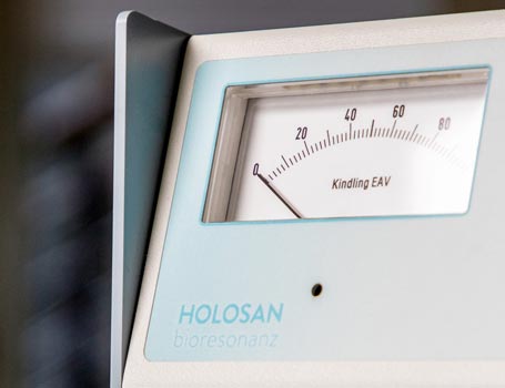 Bioresonanzgerät in der Heilpraxis Bad Heilbrunn für Erwachsene und Kinder